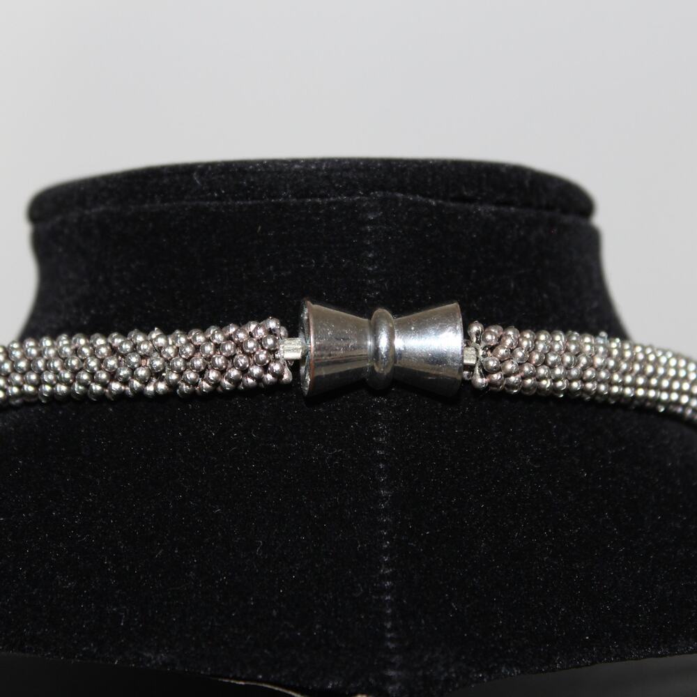 Magnetic Clasp Silver Bead Collar Length Necklace - Picture 4 of 4